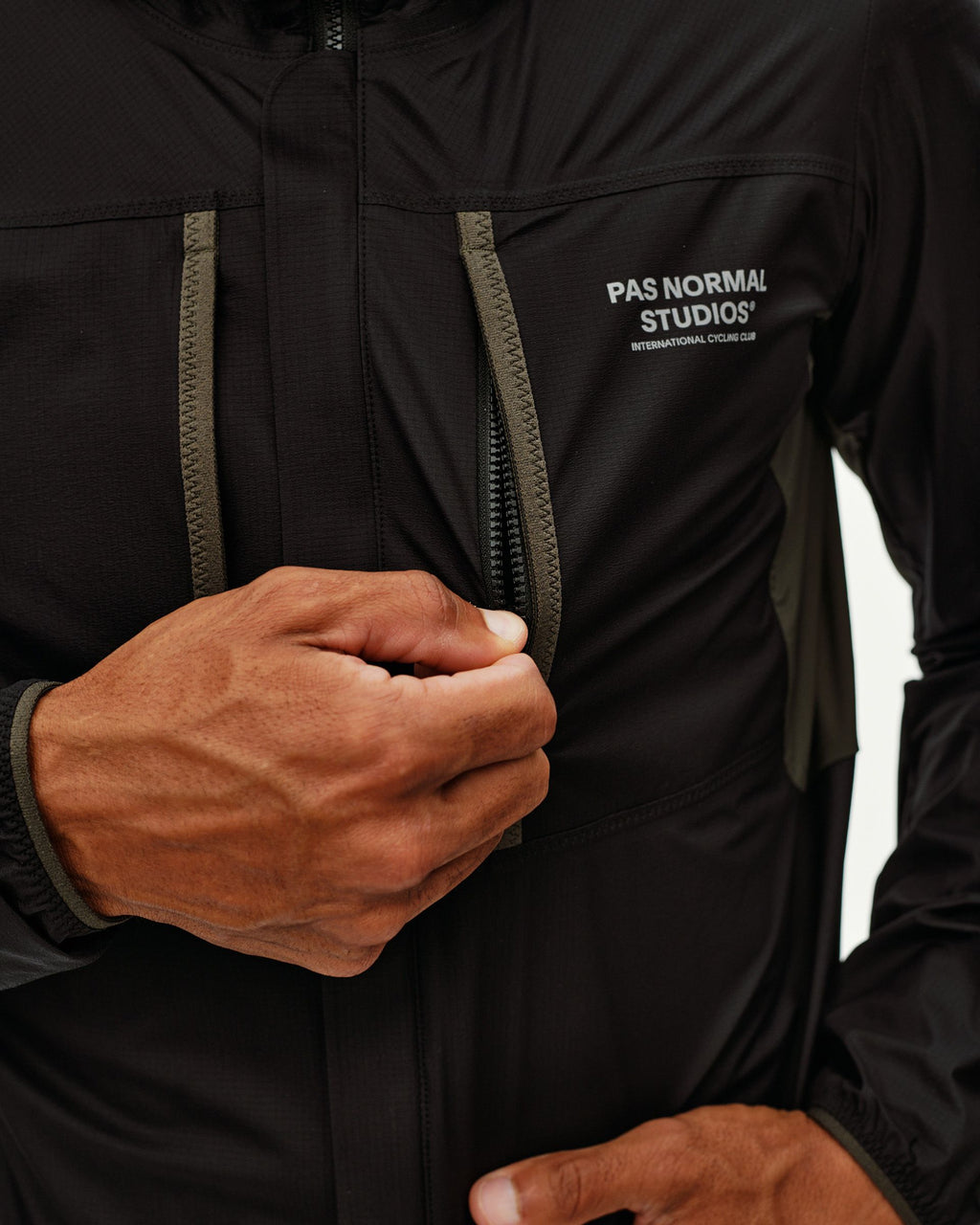 Escapism Hooded Lightweight Jacket - Black