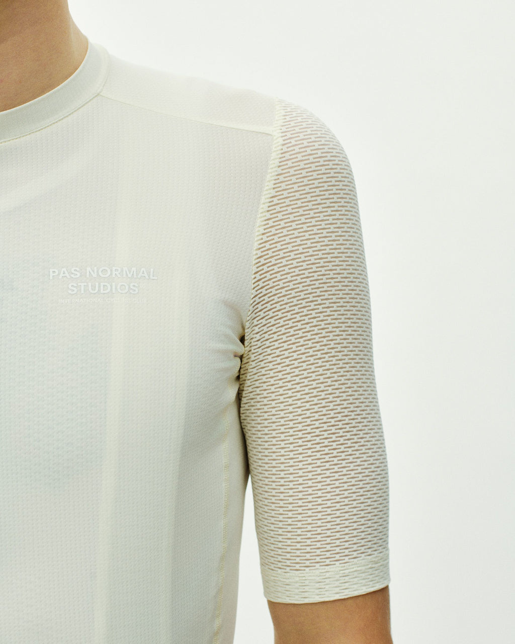 Essential Light Jersey - Off White