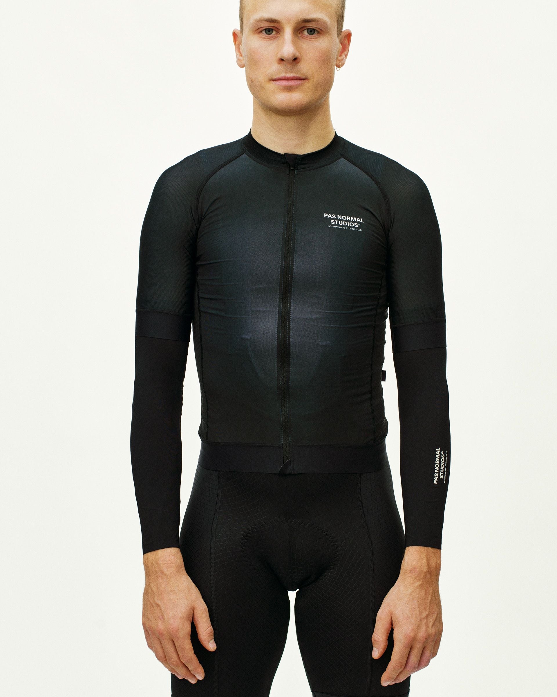 Logo Arm UV Protector - Black