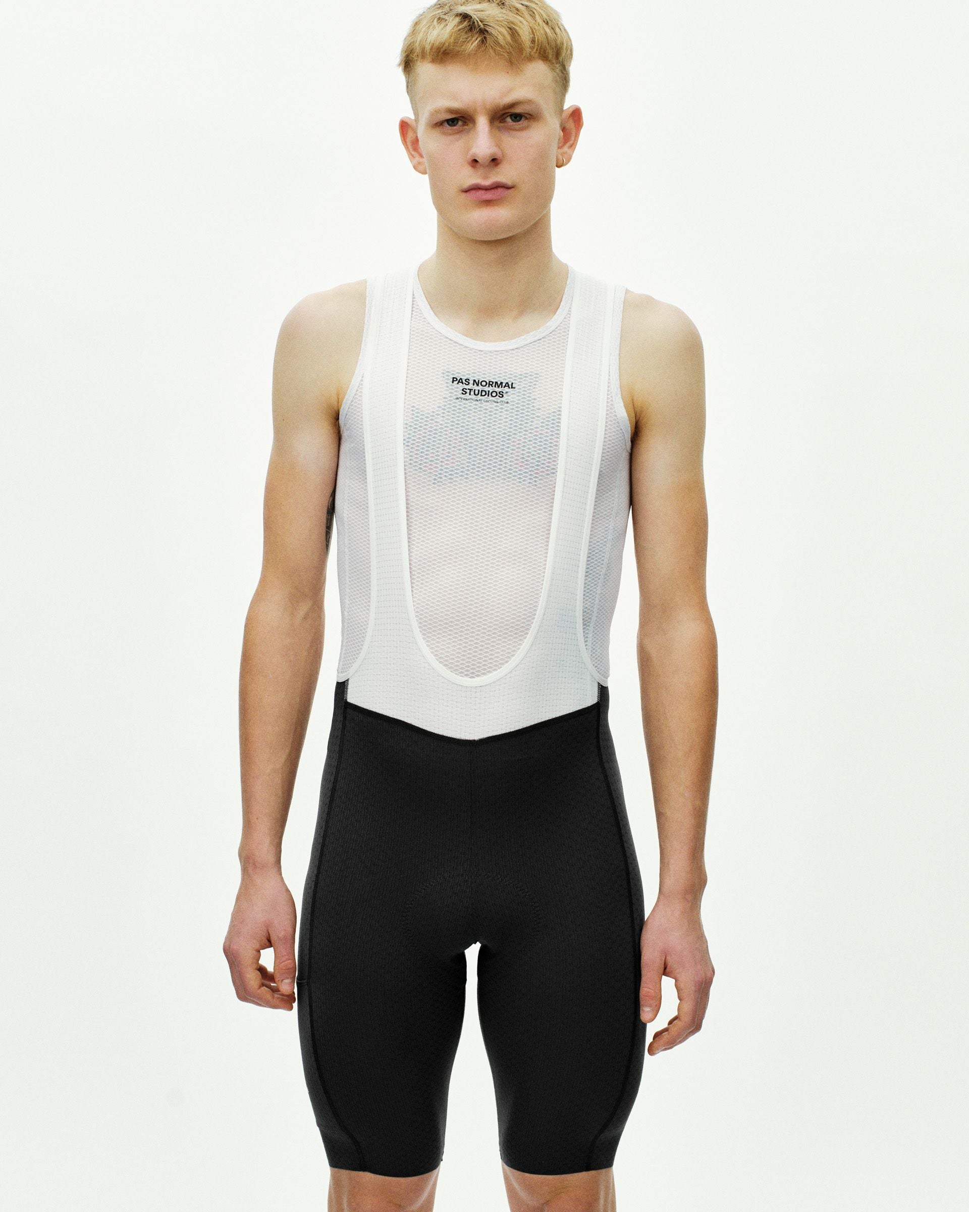 Essential Light Cargo Bibs - Black
