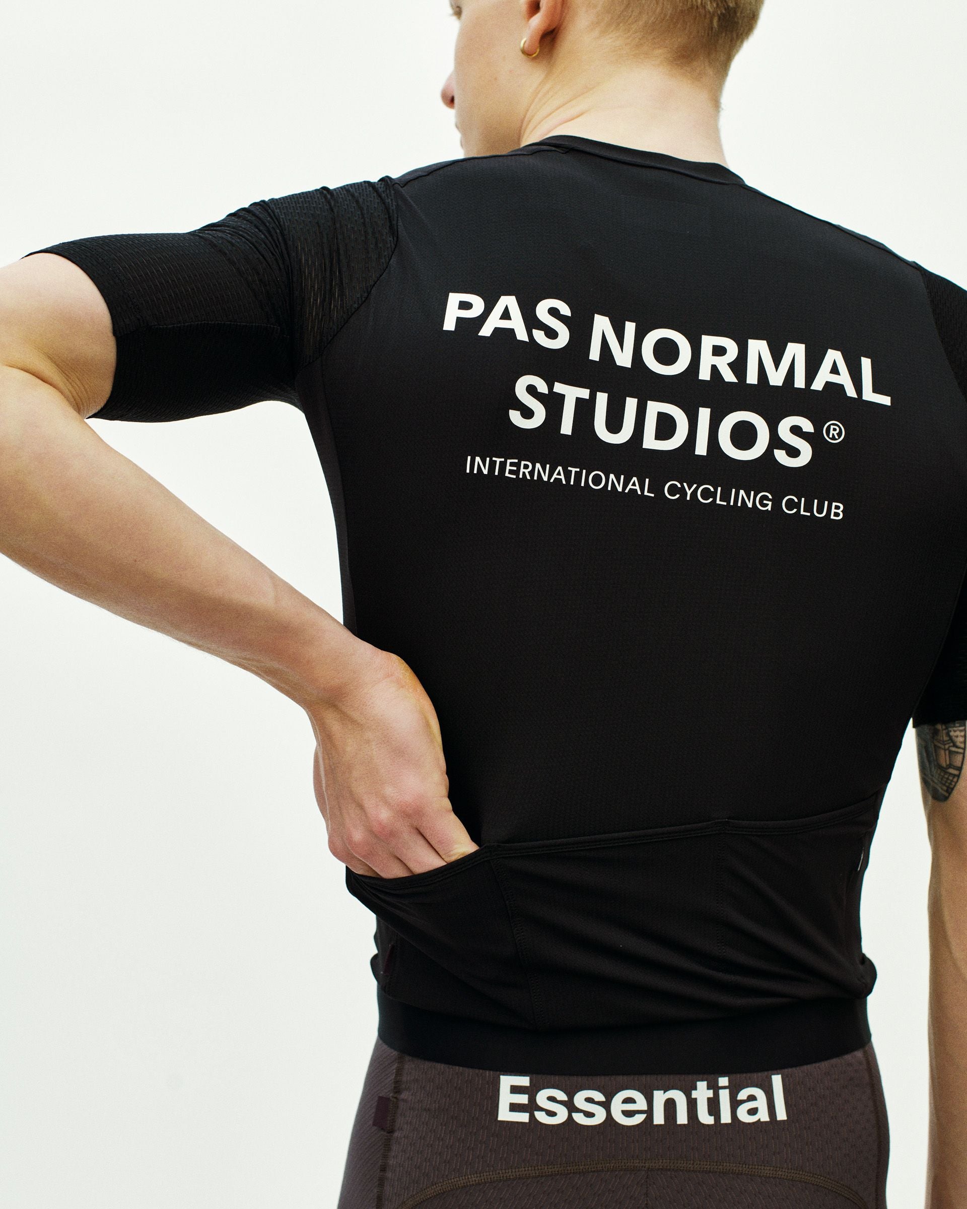 Essential Light Jersey - Black