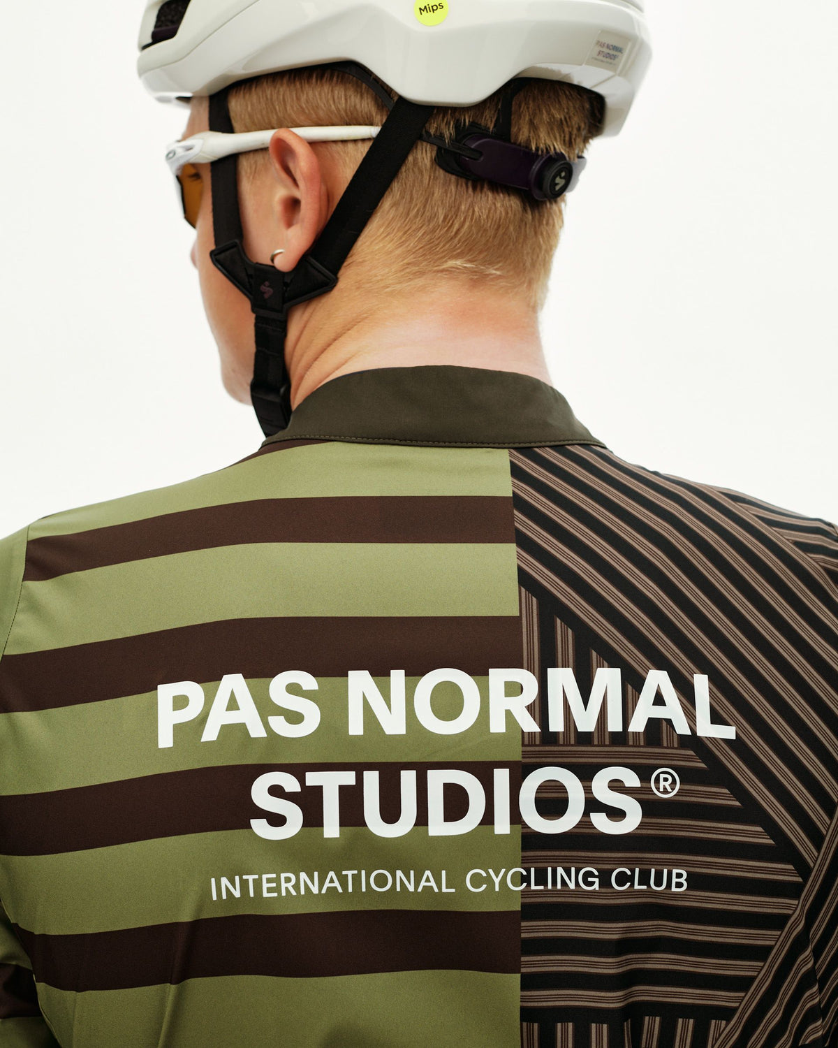 Mechanism Stow Away Jacket - AOP International Green